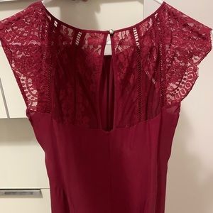 WHITE HOUSE BLACK MARKET SILK RED BLOUSE